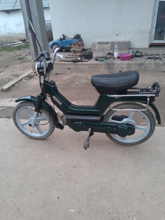 Vind piaggio si 2 ca nou sau schimb cu Honda SH 150 cc