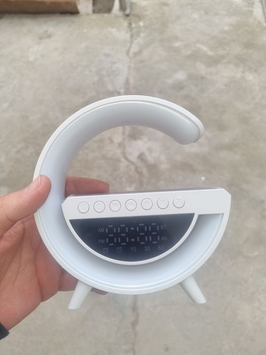 LED часы будильник с Bluetooth колонкой и беспроводной зарядкой