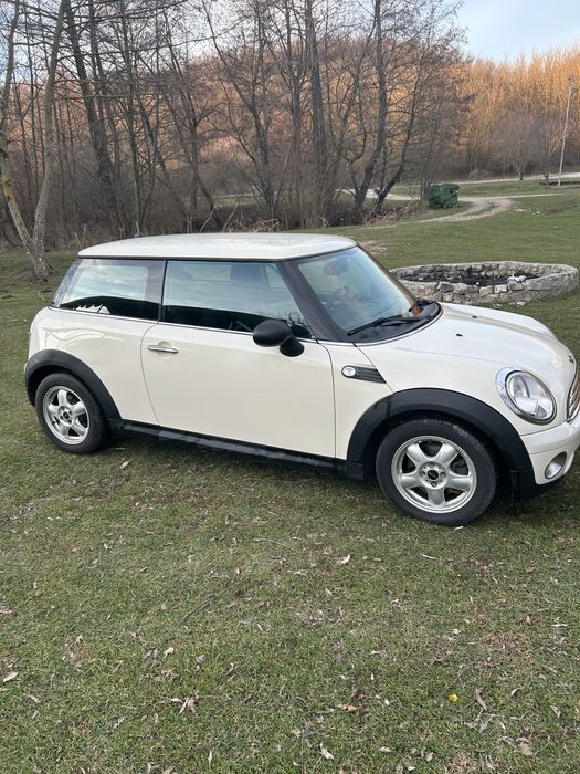 Vând Mini Cooper