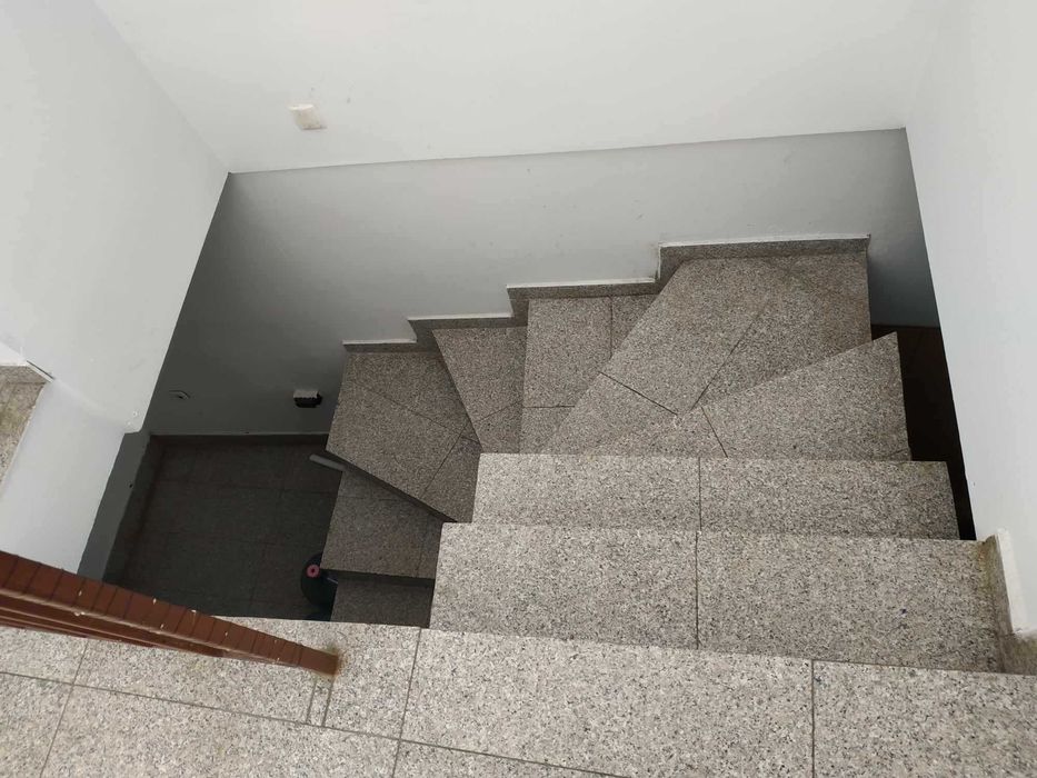 Дава се под наем Офис в Русе, Център - 59 кв.м за 224.4 € - Снимка #9