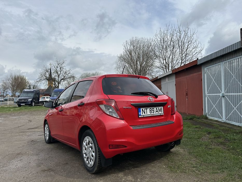 Toyota Yaris 2012/ 1.3 bezină