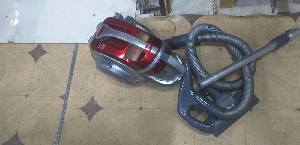 Пылесос фирмы LG