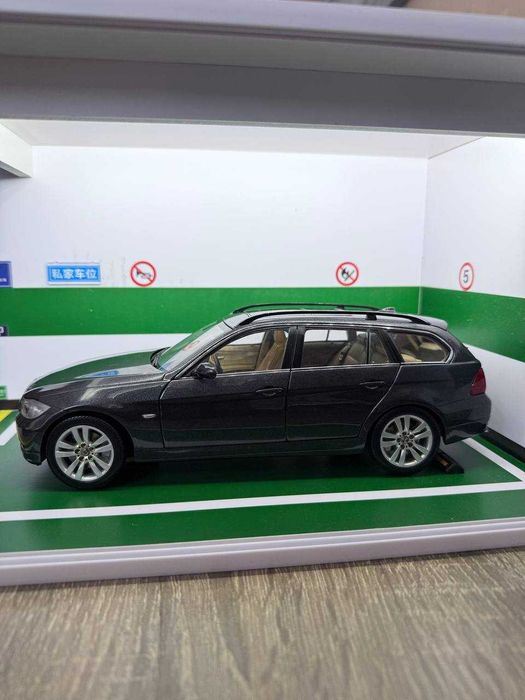 Колекционерски модел BMW 3 series E91 kyosho 1/18