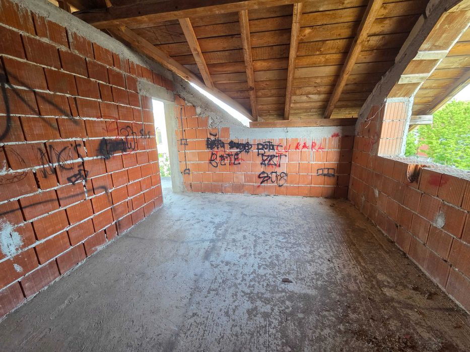 Casă individuală D+P+M în Sânmartin, str. Mircea Eliade – 360 mp utili