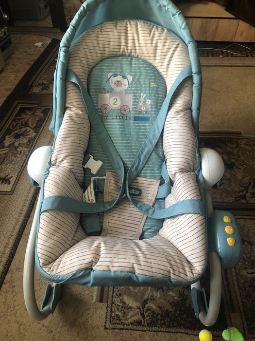 Продам шезлонг с музыкой