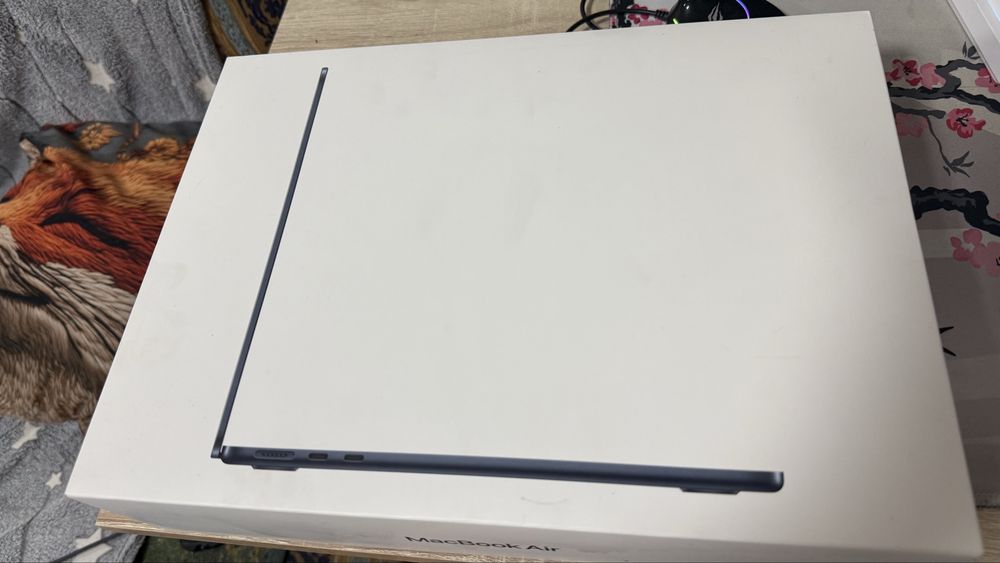 MacBook Air 13.6