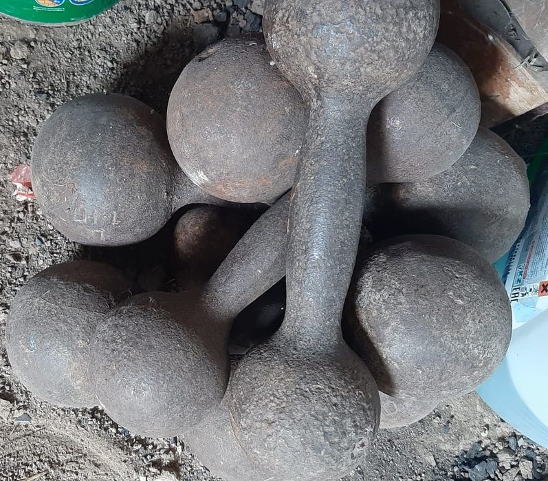 Гантелей  продаётся