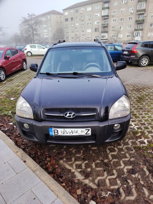 Vând Hyundai Tucson 4*4