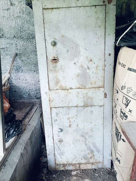 Продам флягу, сейф