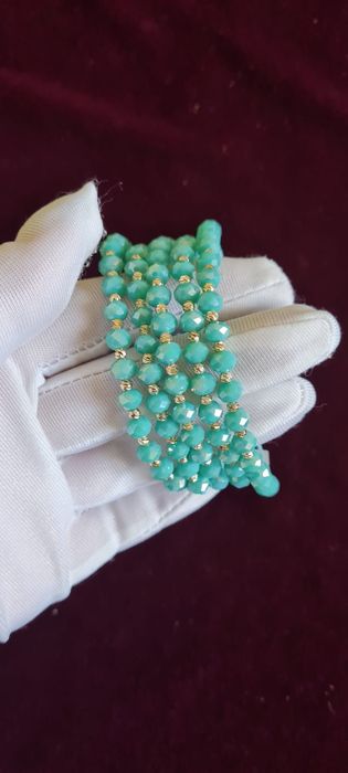 Продам браслеты.Золотая нить.