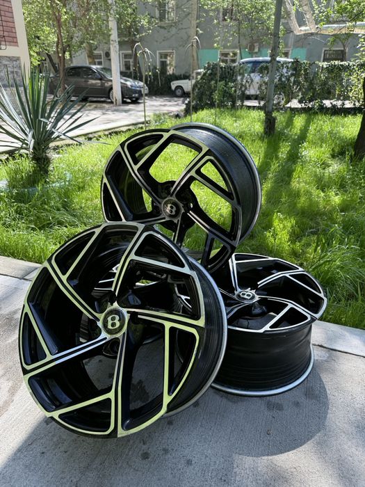 Продаются диски r 17 (стояли на джентре)