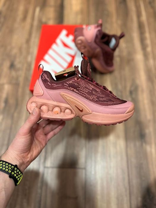 NIKE W Air  Max Dn