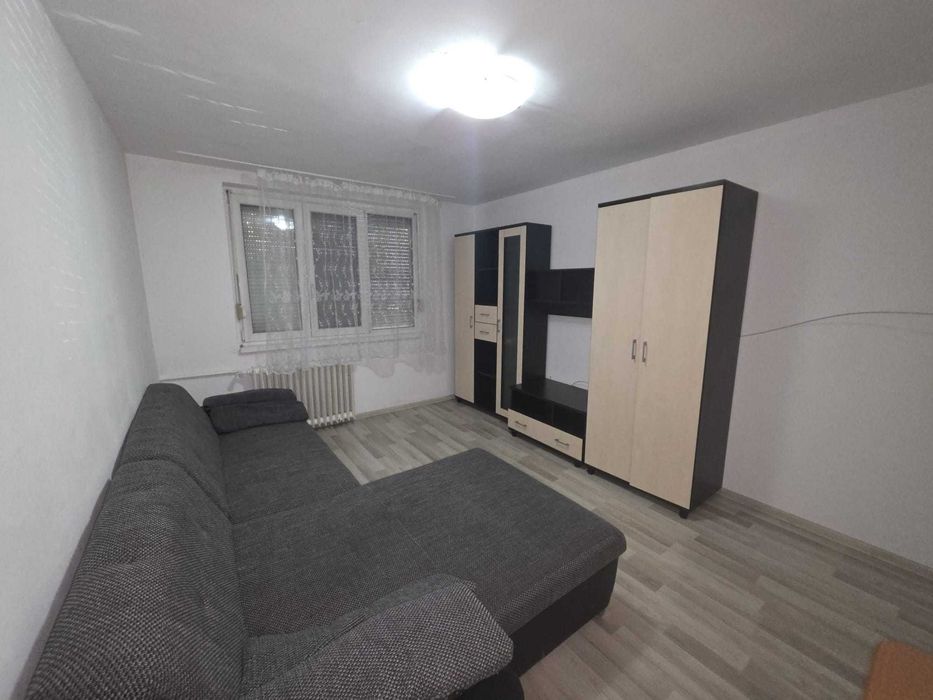 Vand apartament cu doua camere strada Iza, Mun. Oradea
