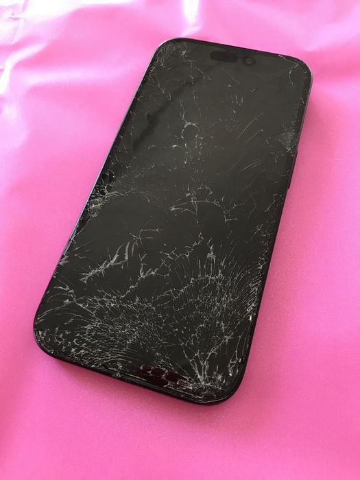 IPhone 16 за части