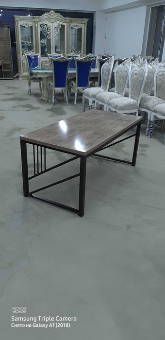 Журнальный столик  80 × 135 × 70