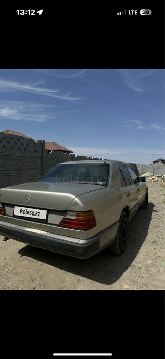 Мерседес 124 хорошом состояние
