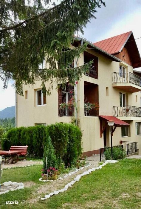 Vila Cartier Zamora//Busteni