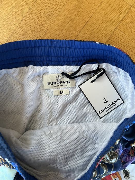 Мъжки бански на цветя