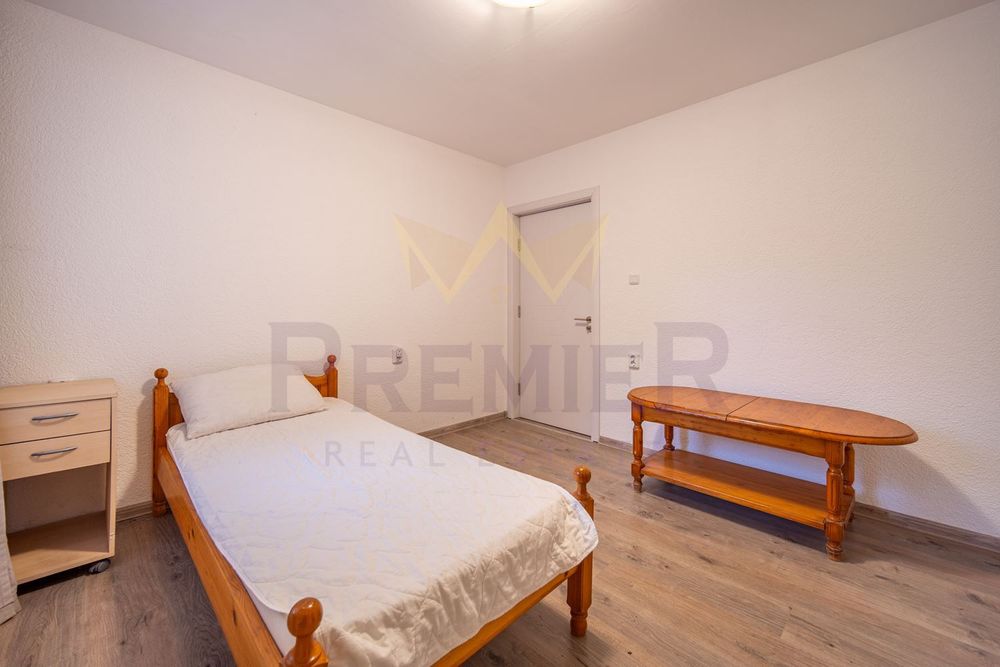 Къща в Добрич, област-гр.Балчик площ 190 цена 220000