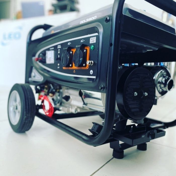 Generator 3 KVt - 7,5 KVt dvijok sotiladi