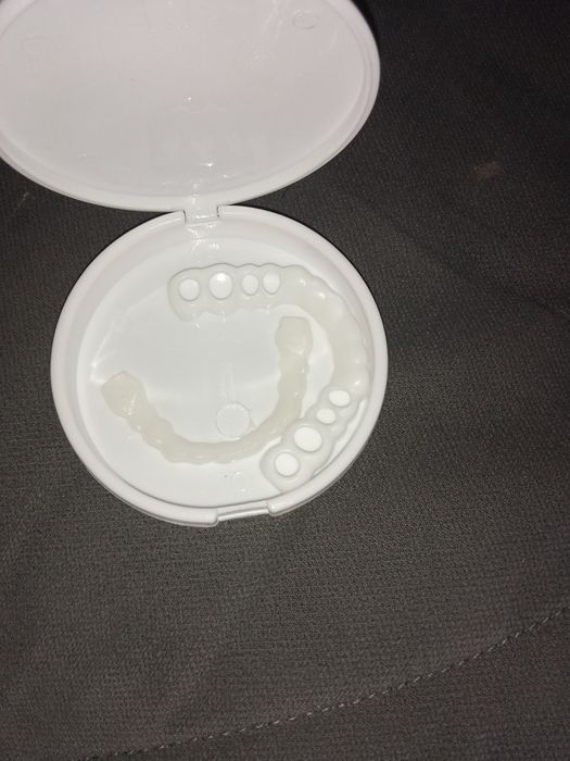 Продам ВИНИРЫ универсальный размер подходит всем