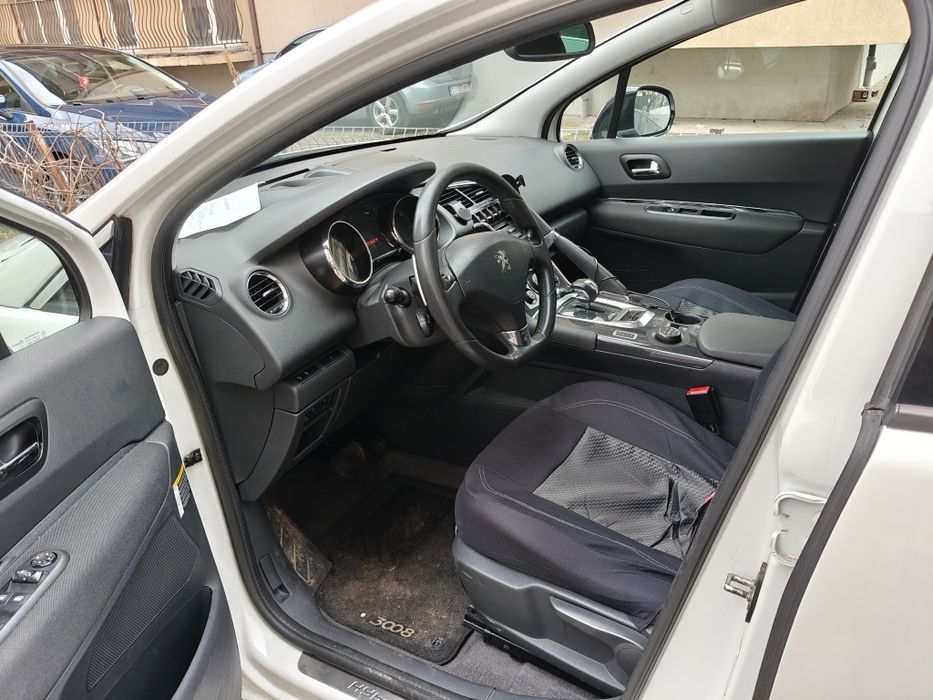 Peugeot 3008 HYbrid4 (Diesel-Hibrid) | 200 CP | 4x4 | Full Options