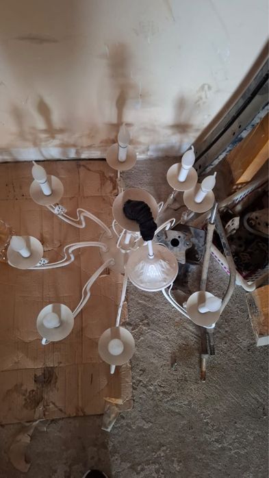 Продам люстры в хорошем состоянии