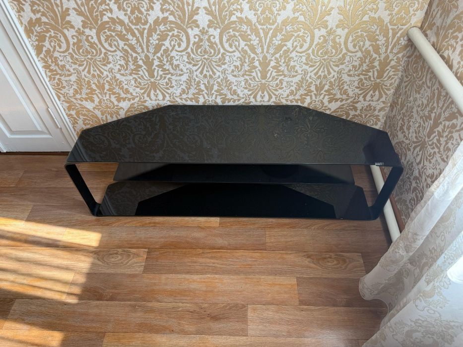 Стеклянная тумба