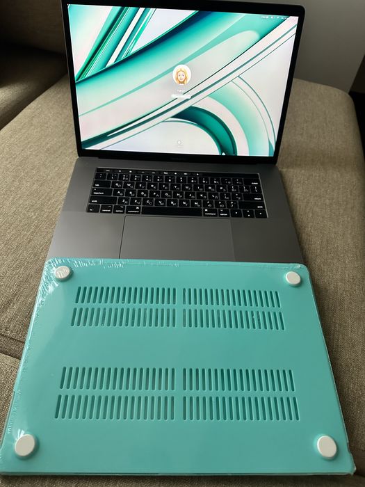 Чехол MacBook 15 inch