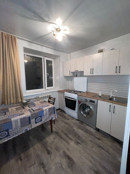 Продам 2-х комн. квартиру в центре
