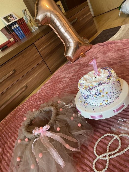 Fustita tutu nude cu bulinute roz