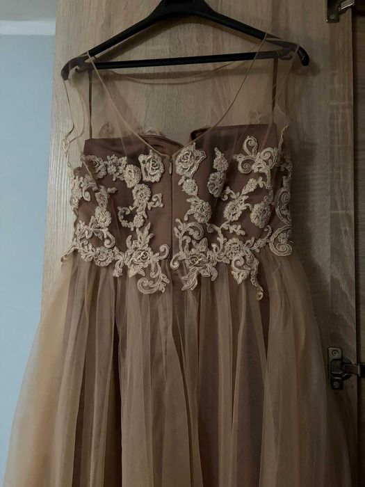Rochie elegantă Ștefania Caragea M, stare impecabilă !