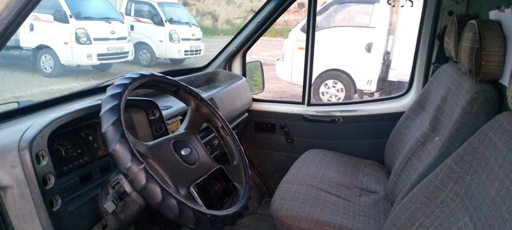 Ford transit sotiladi 1991 yil yoqilgʻi gaz metan