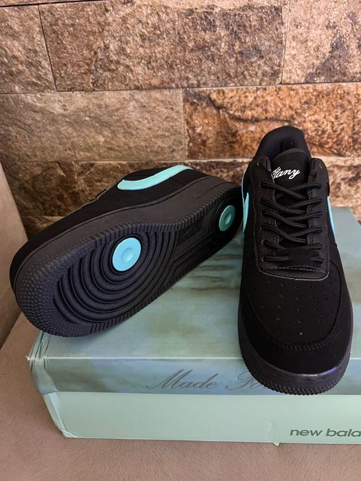 Nike дамски маратонки номер 39