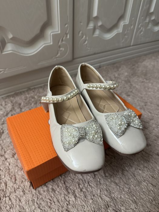 Детская обувь 2000