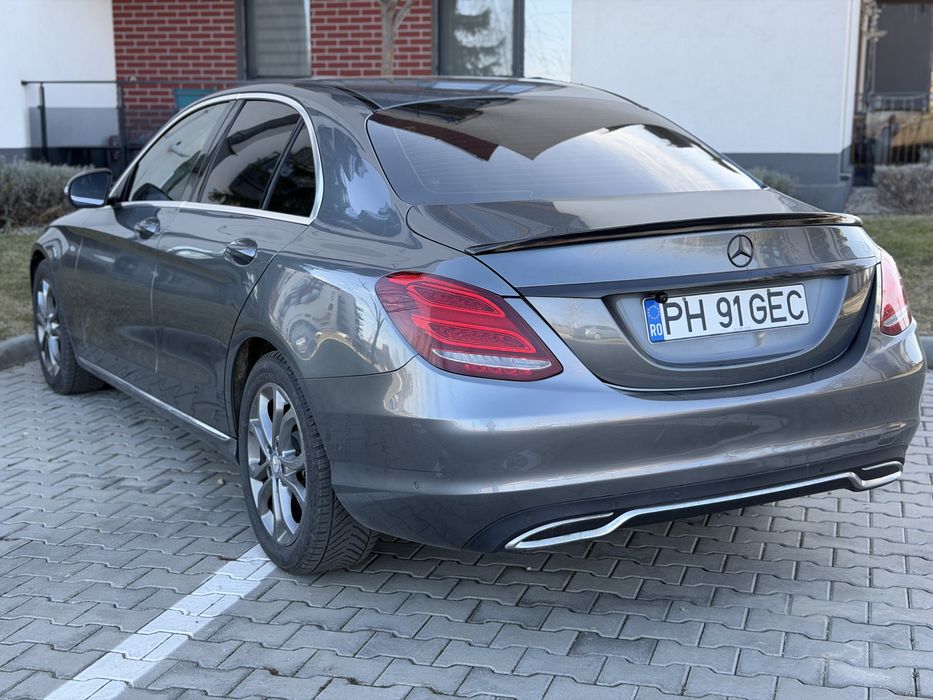 Mercedes-Benz C300 2.2 Hibrid - Impecabila