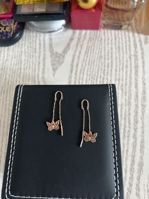 Золотые новые серьги