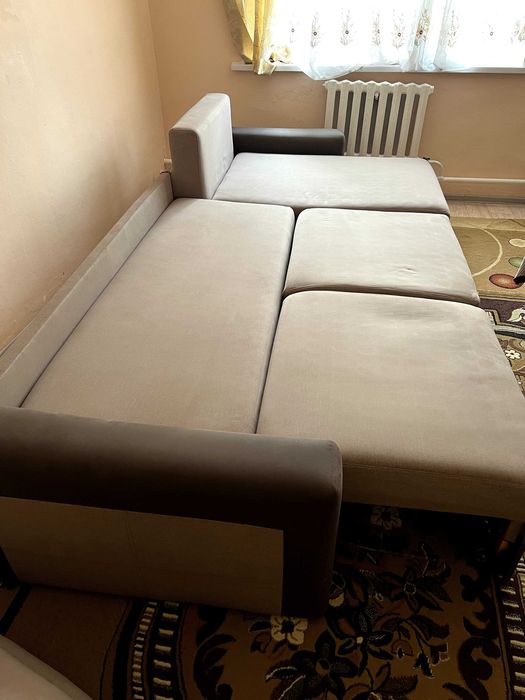 Продам Диван Б/У