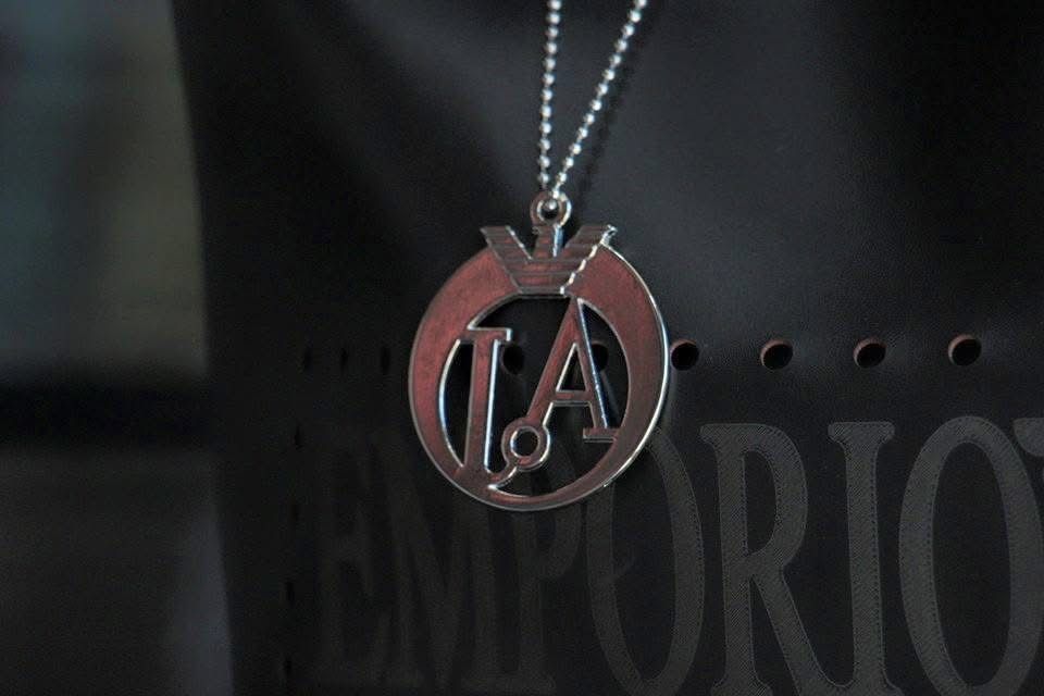 Чанта Emporio Armani