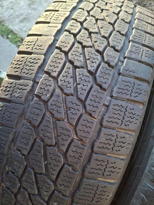 2 Anvelope de iarnă   205 65 r16C Firestone