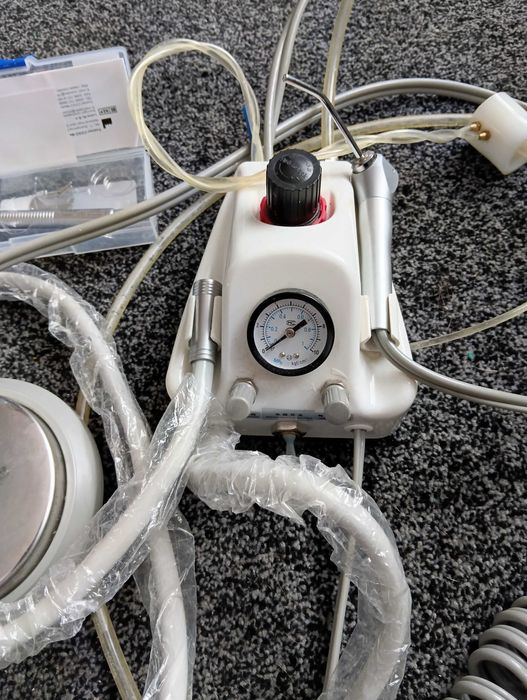 Портативен стоматологичен юнит с турбина