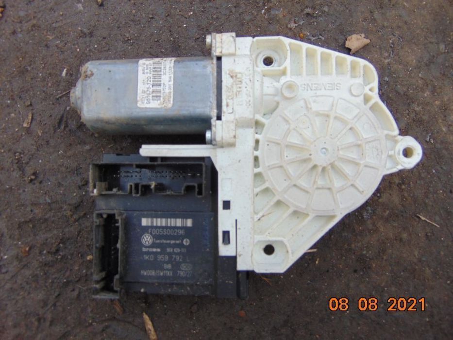 Motoras macara Geam Usa dreapta VW passat B6 Modul usa geam dreapta de
