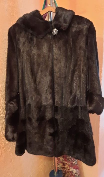Продам норковую шубу
