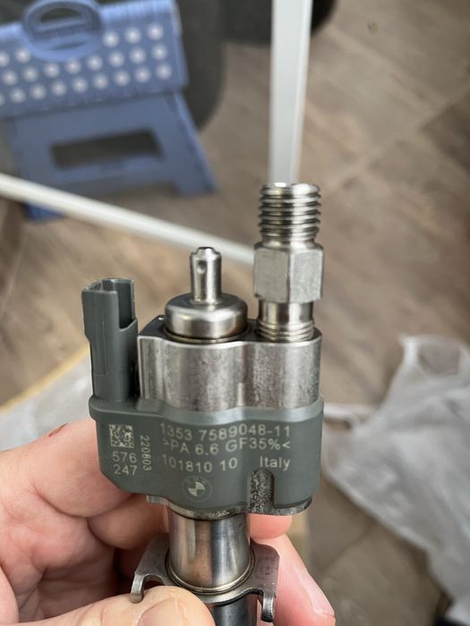 BMW бензинова дюза N53 N43 директно впръскване