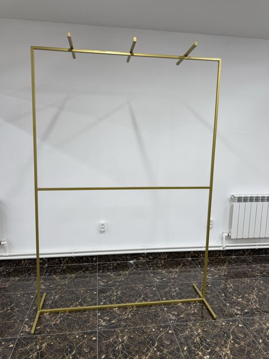 Оборудование для магазин одежды