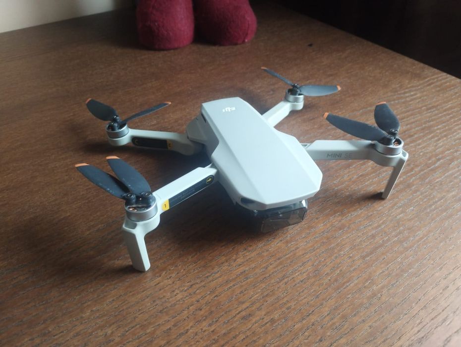 Drona DJI Mini SE