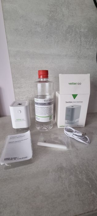 Aparat dezinfectant pentru maini telefon sau alte obiecte