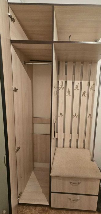 Шкаф для прихожей