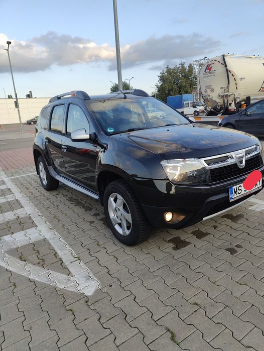Vând Dacia daster