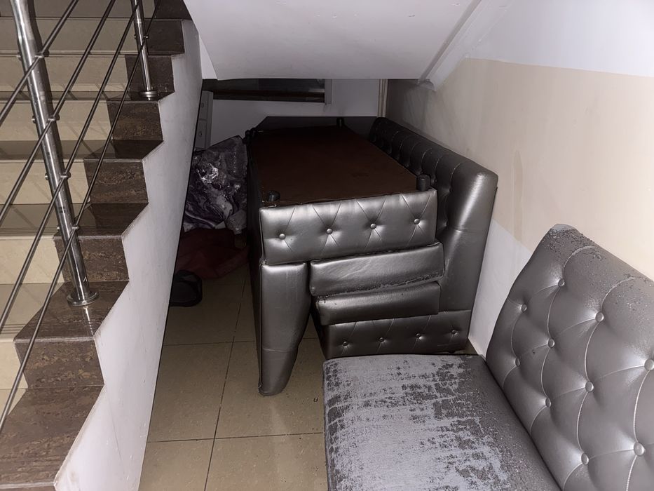 Диваны срочно продам